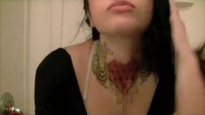 Radeo Suicide Girl